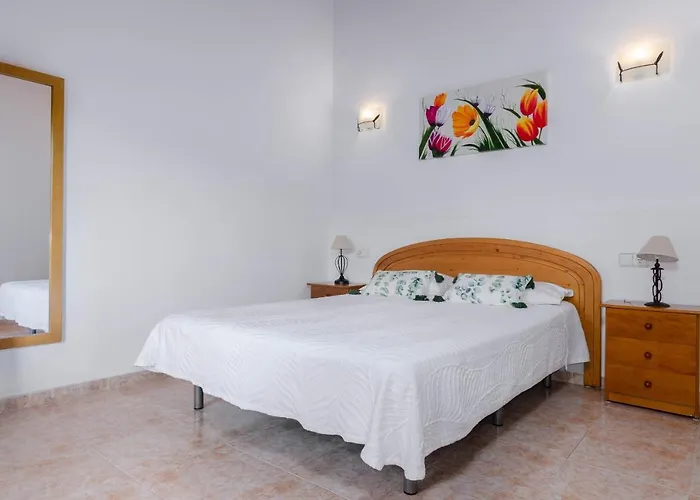 Yourhouse Oratge With Pool Βίλα