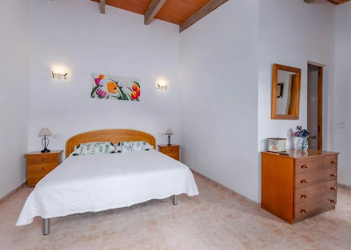 Yourhouse Oratge With Pool Βίλα